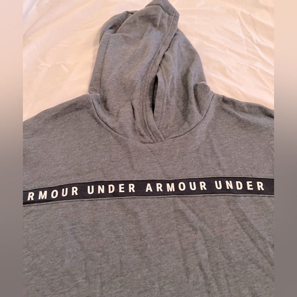 Under Armour crop style sweatshirt